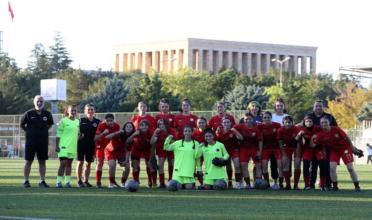 Gençlerbirliği'nin kadın futbolunda hedefi: 'Uluslararası haritaya yerleşmek'