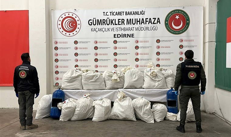 Kapıkule Sınır Kapısı'nda 217 kilo uyuşturucu ele geçirildi