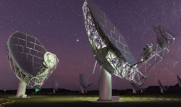 Samanyolu'nun 30 katı büyüklüğünde galaksi keşfedildi