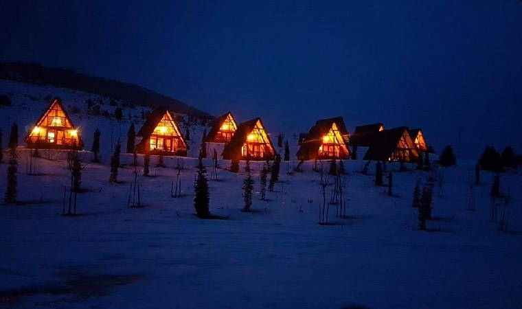 Yıldız Dağı'ndaki bungalov evler, bazı oteller ve telesiyej kullanıma kapatıldı