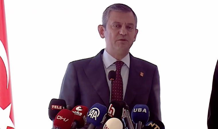 CHP Genel Başkanı Özel: Teğmenlerin geldiği gün siz ihraç olacaksınız