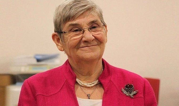 'Meslekten men' talebiyle yargılanıyor...