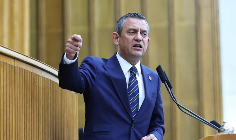 Özel'den kürsüde sert mesajlar