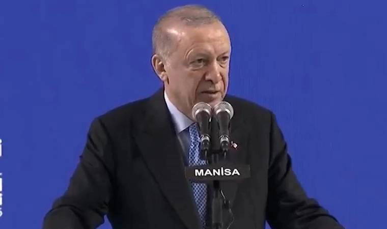 Erdoğan, İmamoğlu'na destek için Çağlayan'a giden yurttaşı hedef aldı: 'Terör örgütünün sloganlarının yer aldığı dövizleri taşıdılar'