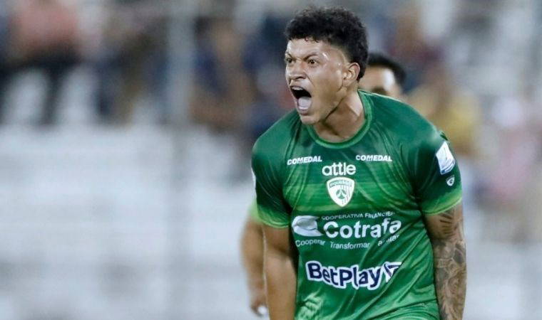 Elan Ricardo kimdir? Beşiktaş'ın yeni transferi Elan Ricardo kaç yaşında, nereli? Elan Ricardo hangi pozisyonda oynuyor?