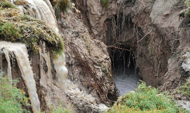 Milyonlarca yıllık sır açığa çıktı! Türkiye’nin altında saklanan devasa yarık keşfedildi: Depreme neden olur mu?