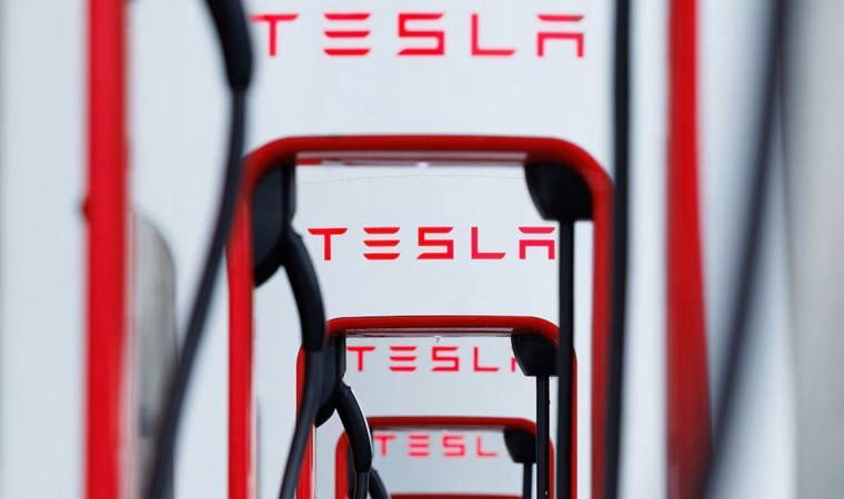 Tesla'nın Çin'de kurduğu fabrikada üretime başlandı