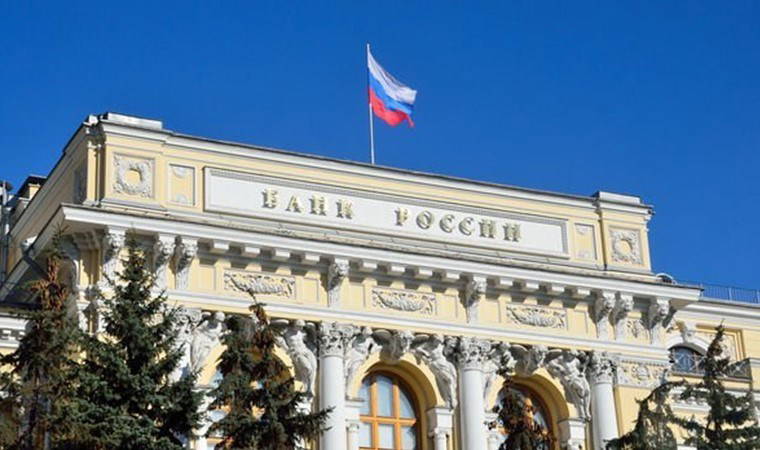 Ukrayna savaşına yönelik beklentiler yükseldi: Rus rublesi ve Moskova Borsası değer kazandı!