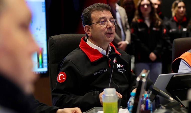 Ekrem İmamoğlu'ndan İstanbullulara flaş uyarı: 'Zorunlu olmadıkça aracınızla dışarıya çıkmayın!'