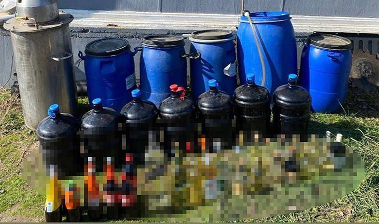 Jandarmadan Tekirdağ’da 'sahte içki' baskını: Tam 694 litre...