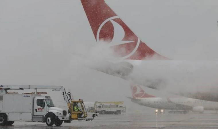 Sabiha Gökçen Havalimanı'nda görüş mesafesi düştü, uçuş trafiği aksadı!
