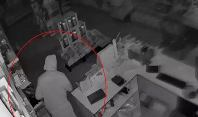 Kadın kılığına girerek hırsızlık yaptı