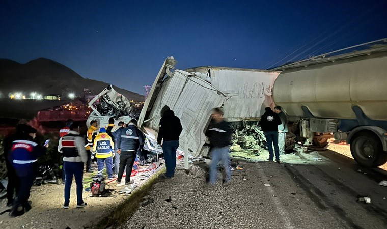 Mersin'de zincirleme kaza: 1 ölü, çok sayıda yaralı!