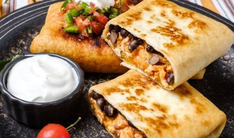 Meksika mutfağının bilinmeyen lezzet bombası: Chimichanga Tarifi