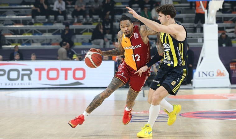 Derbi yarıda kaldı