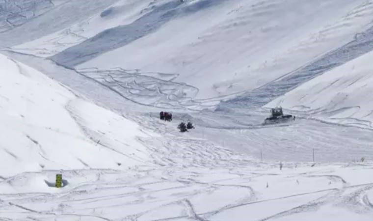 Palandöken'de kayakçılara kapalı alana çığ düştü