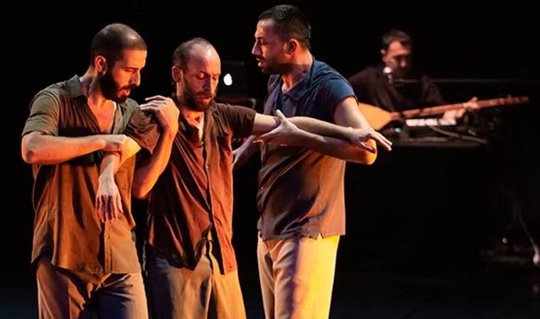 Çağdaş dans ve canlı müzik gösterisi 'Biz', semah ve deyişlerden esinleniyor: Çokluğun birliği...