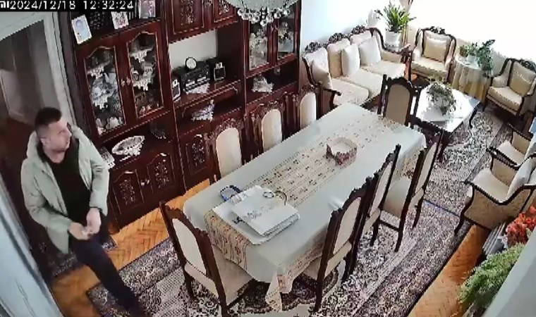Bakırköy'de aynı gün iki eve giren hırsız yakalandı