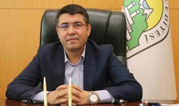 Tatvan Belediye Başkanı'na 'cumhurbaşkanı'na hakaret'ten gözaltı