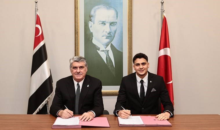 Necip Uysal sonrası bir imza daha...