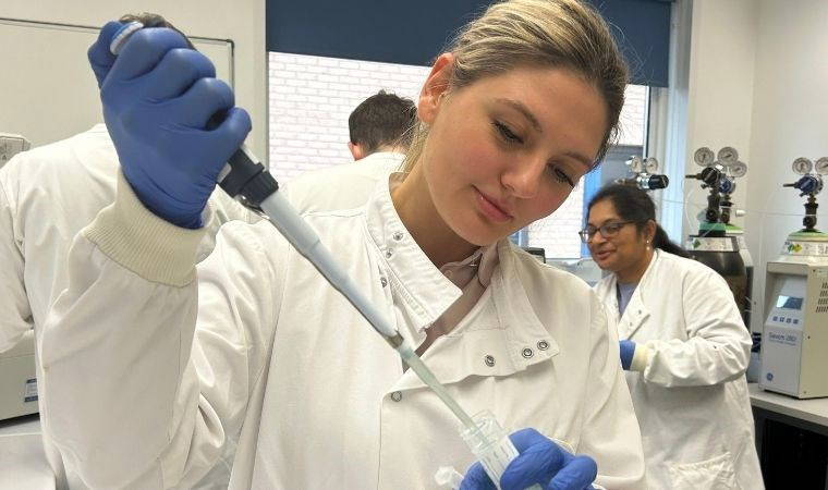 Ağızdaki bakteriler 'gelecekteki bunama riskinizi belirliyor olabilir'