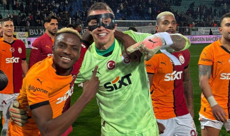 Fernando Muslera'dan Victor Osimhen'e büyük övgü: Maç sonunda maskesini taktı!