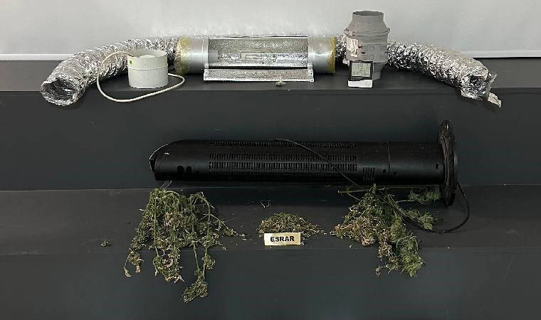 Elbise dolabında uyuşturucu düzeneği yakalandı!