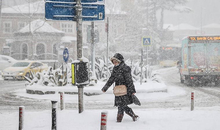 Meteoroloji uzmanlarından heyecanlandıran 'İstanbul' açıklaması: ‘Kar kalınlığı 30 santimetreye çıkabilir, İstanbul'un her tarafında kar topu oynanacak’