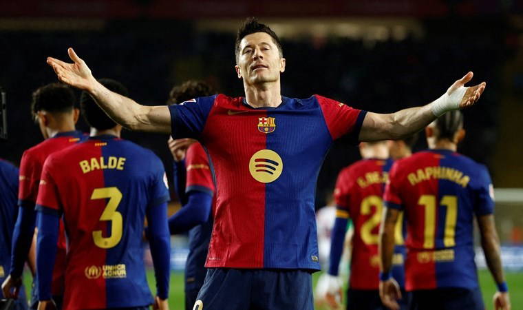 Robert Lewandowski gemisini kurtardı: Barcelona serisini 4 maça çıkardı!
