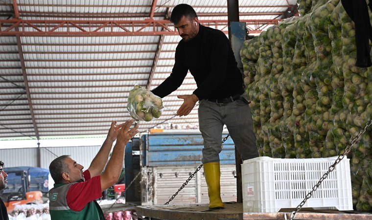 Artık hasat sonrası adres Savrun Çayı değil! 15 kişi günlük 150 ton mahsul hazırlıyor....