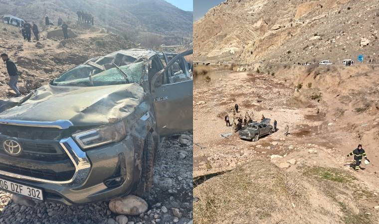 Şırnak'ta araç şarampole yuvarlandı: Yaralılar var!