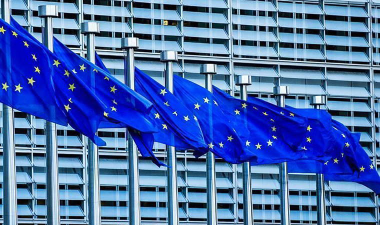 Avrupa Birliği ekonomisi zorlu bir dönem yaşıyor: Gümrük vergileri ve savaşlar Avrupa'yı zorluyor!