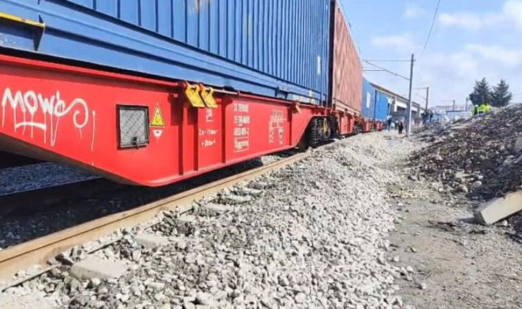 Çerkezköy’de üç vagon raydan çıktı!