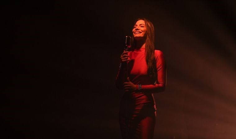 Demet Özdemir, Eşref Rüya dizisi için şarkıcı oldu!