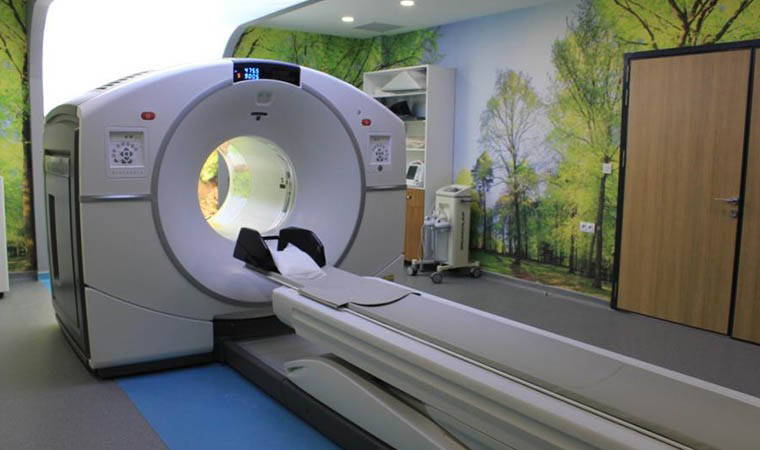 Skandalı hasta farketti: MR kabinine kamera yerleştiren personelin işine son verildi!