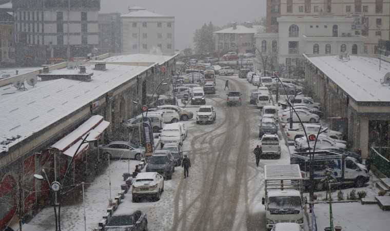 Şırnak’ta kar nedeniyle 19 köy yoluna ulaşım yok