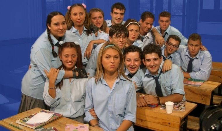 Hayat Bilgisi'nin genç aşıkları 'Barbie' ve 'Ortega' yıllar sonra buluştu: İpek Erdem ve Paşhan Yılmazel'den birlikte poz!