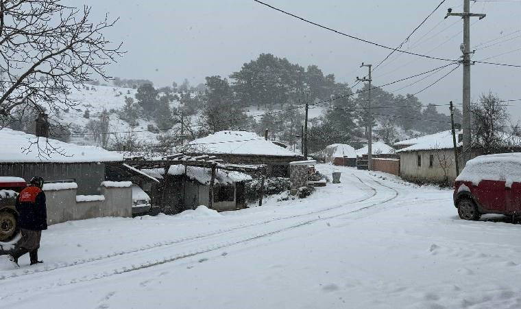 Çanakkale'de 25 köye ulaşılamıyor: Ekipler teyakkuz halinde!