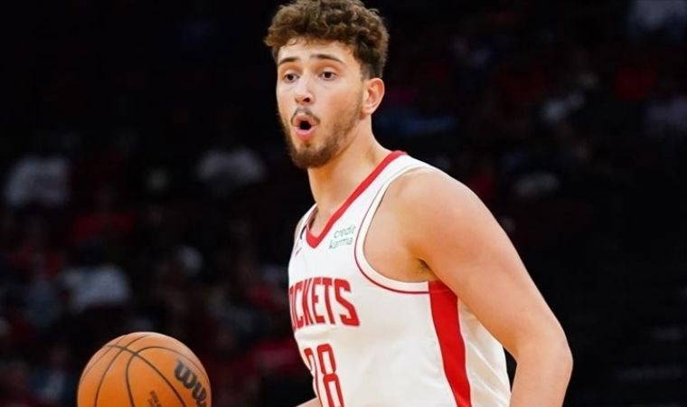 'Double-double' ile takımı zafere taşıdı!