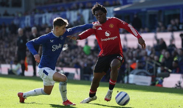 Manchester United kabustan uyandı