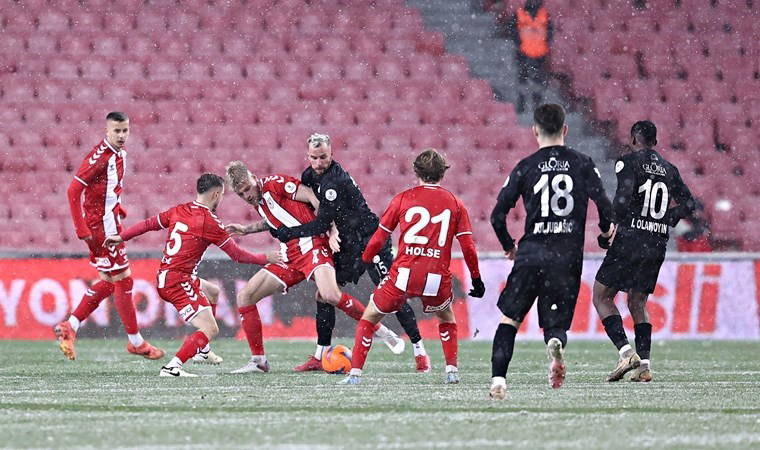 5 gollü nefes kesen maç: Rizespor'dan Samsunspor karşısında muhteşem geri dönüş!