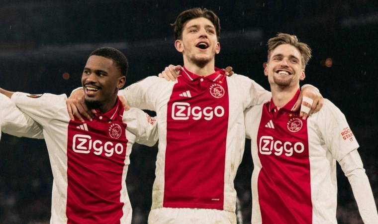 Ajax'tan 8 maçlık seri: 10 kişi kalan rakibine acımadı!