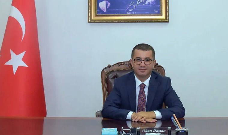 Kağızman Belediyesi'ne atanan 'kayyum' göreve başladı