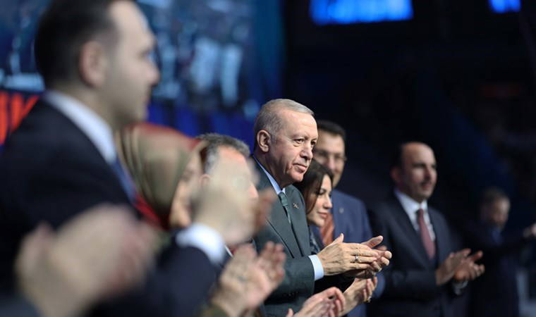 AKP'de hedef 360 milletvekili...