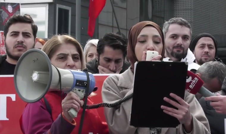 KFC ve Pizza Hut çalışanlarından İş Gıda Holding önünde eylem: 'Sayın Cumhurbaşkanımıza seslendik ama hiç kimse sesimizi duymuyor'