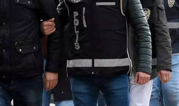 İzmir'de FETÖ operasyonu: Gözaltılar var!