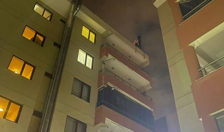 Mahalleli sokağa döküldü... Bursa'da korkutan baca yangını: 2 bina tahliye edildi