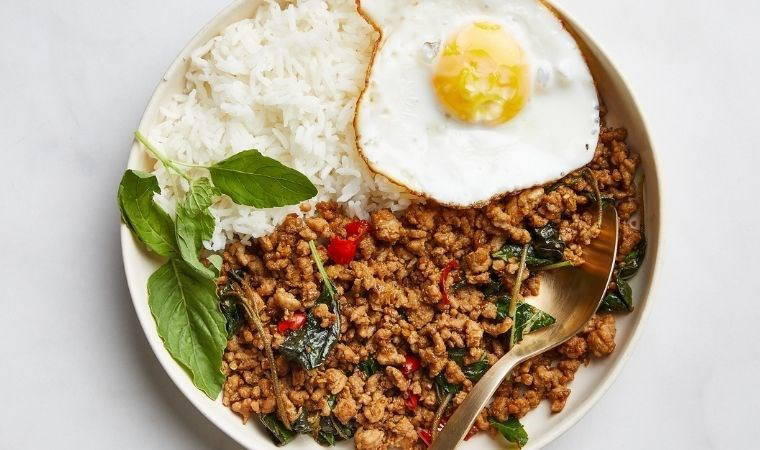 Tayland mutfağının enfes lezzeti: Pad Kra Pao tarifi