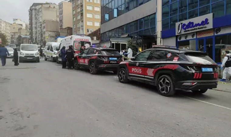 Son Dakika... Şişli'de sokak ortasında dehşet: Kadını katletti, aynı silahla intihara kalkıştı!