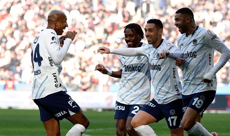 Spor yazarları Gaziantep FK - Fenerbahçe maçını yorumladı: 'Mourinho, Talisca’yı herhalde bu maça saklamış!'